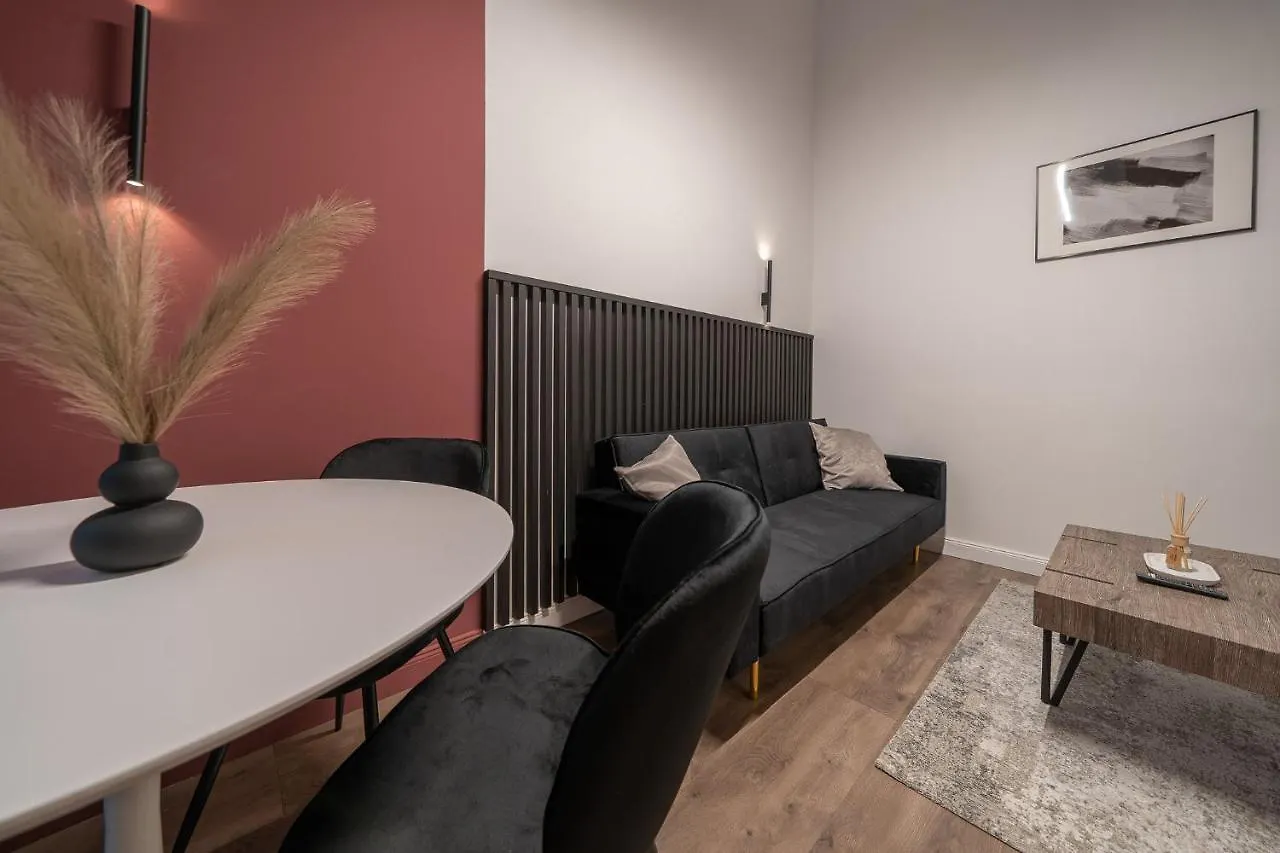D37 - Dohany Street Urban Suite - Best Location By Bqa Budapest Appartamento